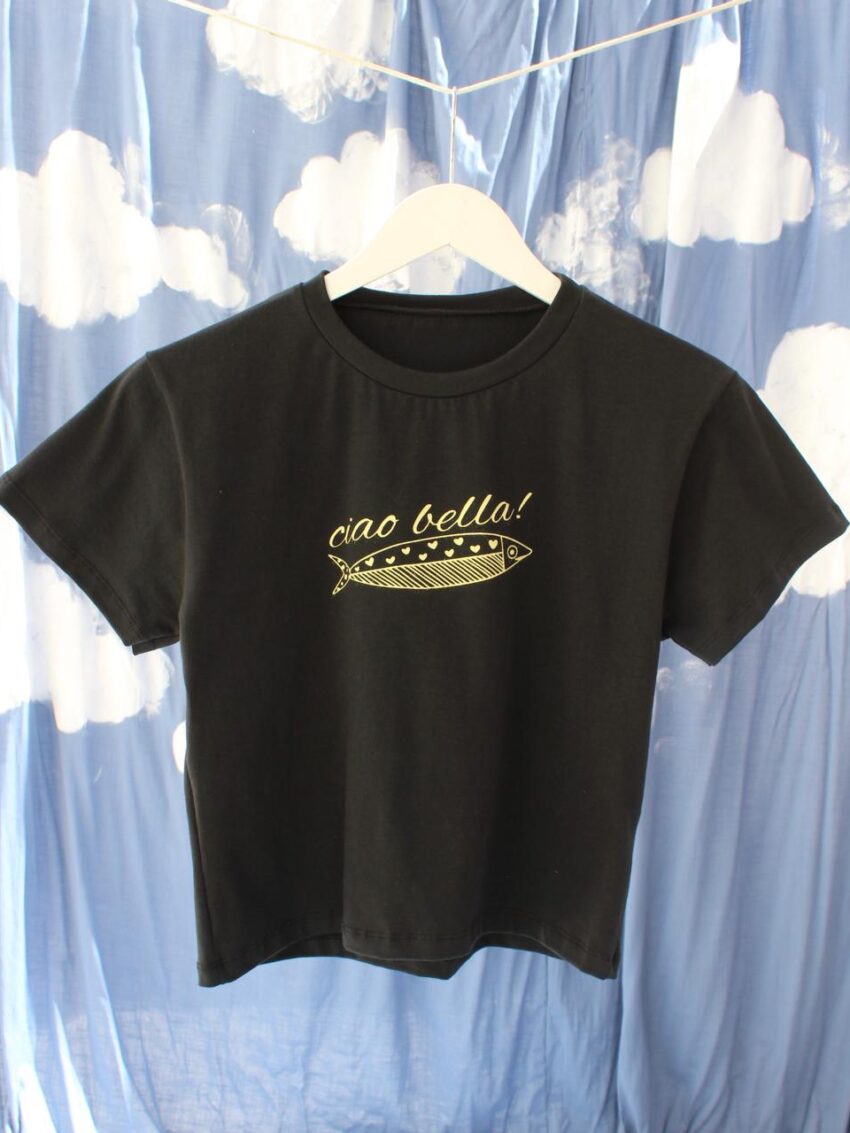 Alternative view of REMERA CIAO BELLA