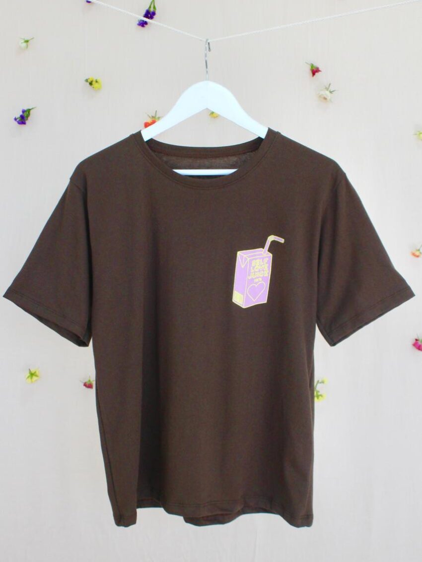 Alternative view of REMERA SELF LOVE CHOCOLATE